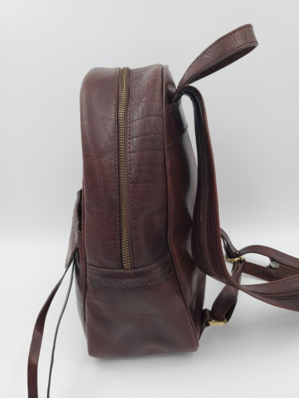 BORN Genuine Leather Backpack Bag Purse Dark Brown - Picture 3 of 8